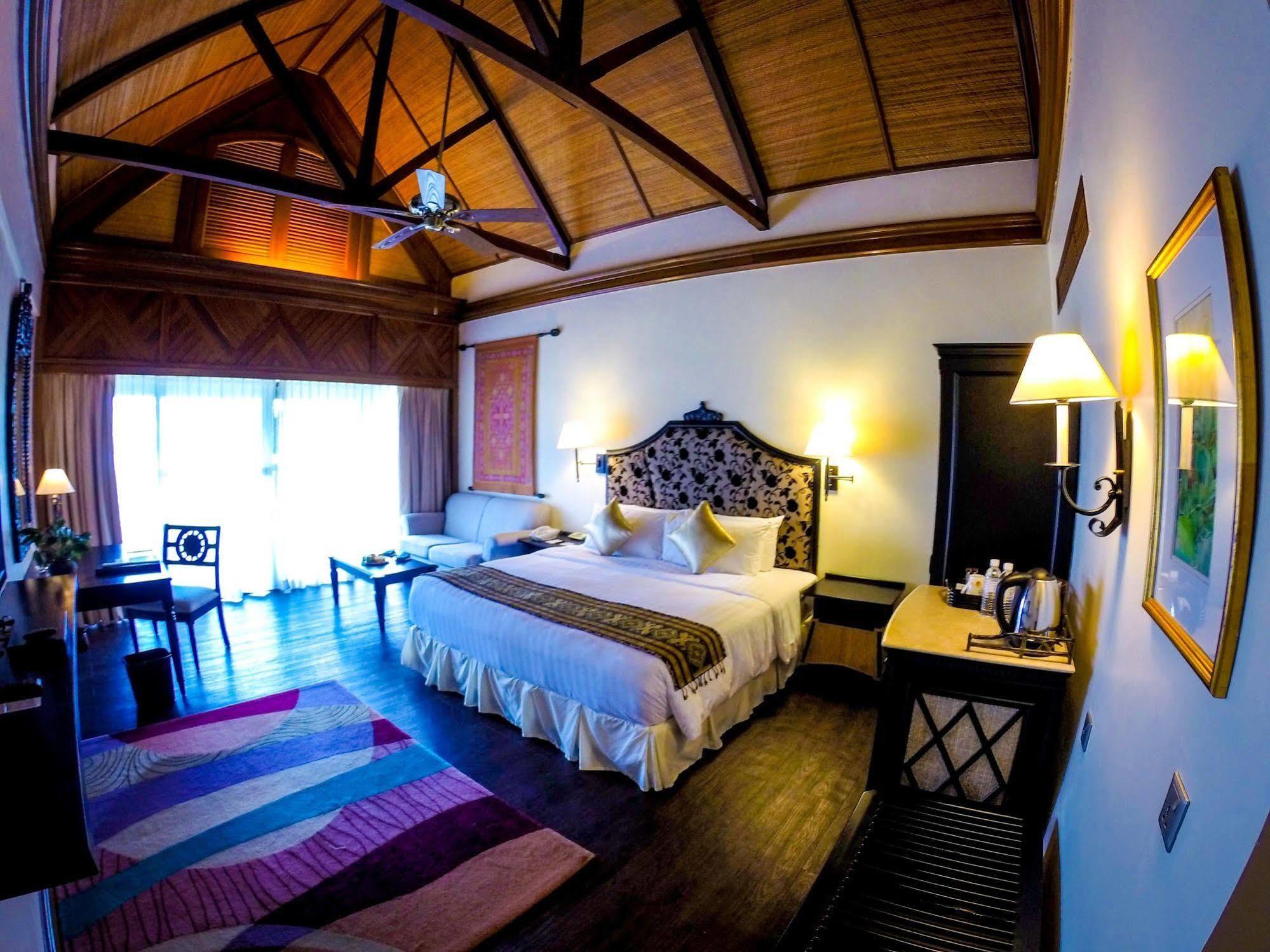Villa At Nexus Resort & Spa Karambunai Kampong Bikasan Buitenkant foto