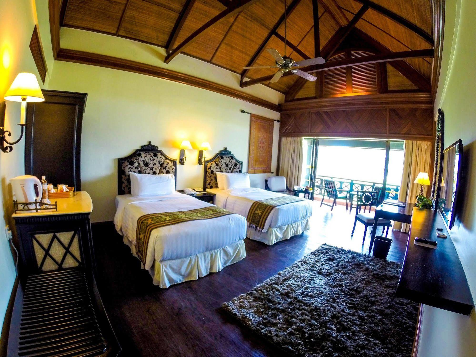Villa At Nexus Resort & Spa Karambunai Kampong Bikasan Buitenkant foto